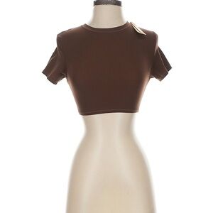 NWT Skims Fits Everybody Cropped Tshirt